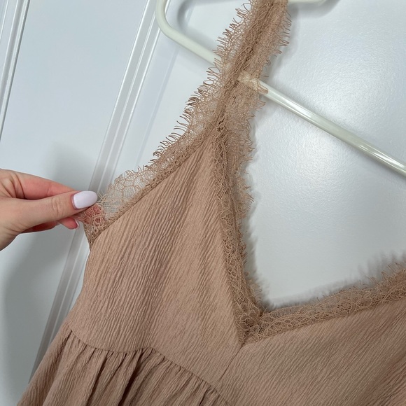 NWT City of Angels Tank with Lace Detail - Picture 5 of 7